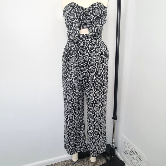 Bardot Twist Black White Floral Strapless Wide Leg Jumpsuit – Size 4 (XS) NWT - Picture 2 of 16